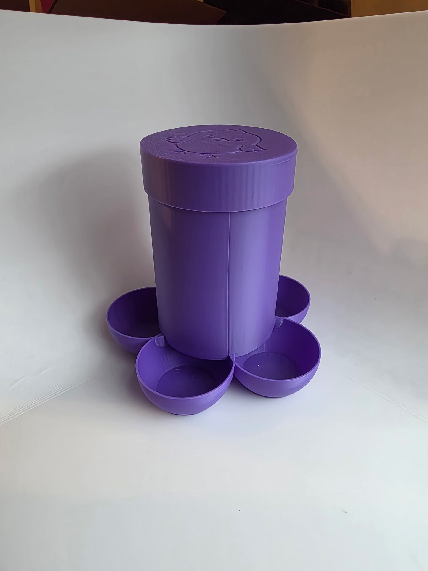 Small Chick Feeder from HoneyBunny3D, showing a plastic poultry feeder with multiple feeding ports for young chicks.