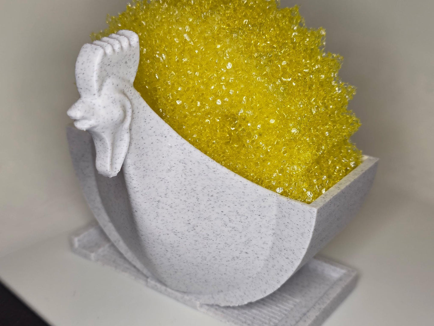 HoneyBunny3D Chicken Scrub Daddy holder with drain for kitchen sponges and scrubbers, featuring a fun chicken design.