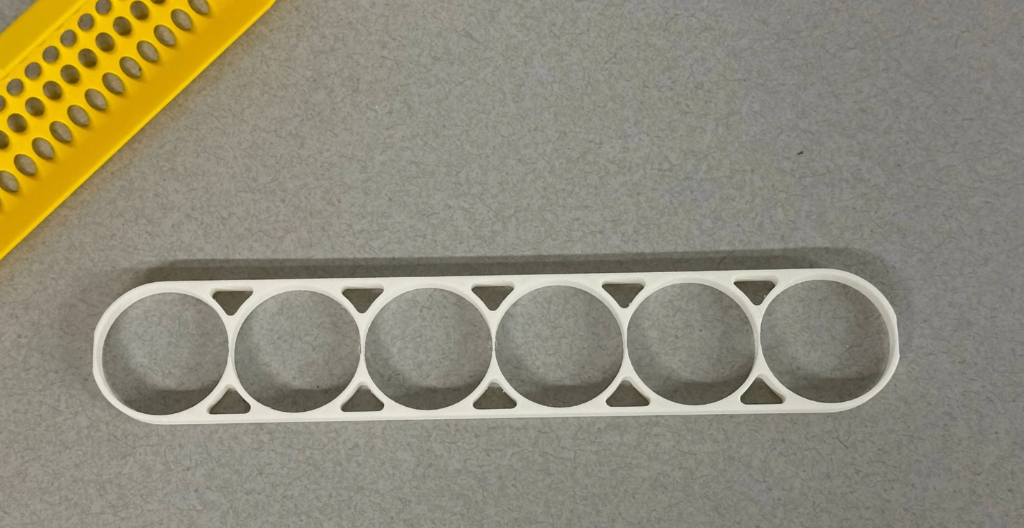 HoneyBunny3D Maticoopx 30 incubator tray for chicken eggs, showing a tray with multiple egg slots for incubation.