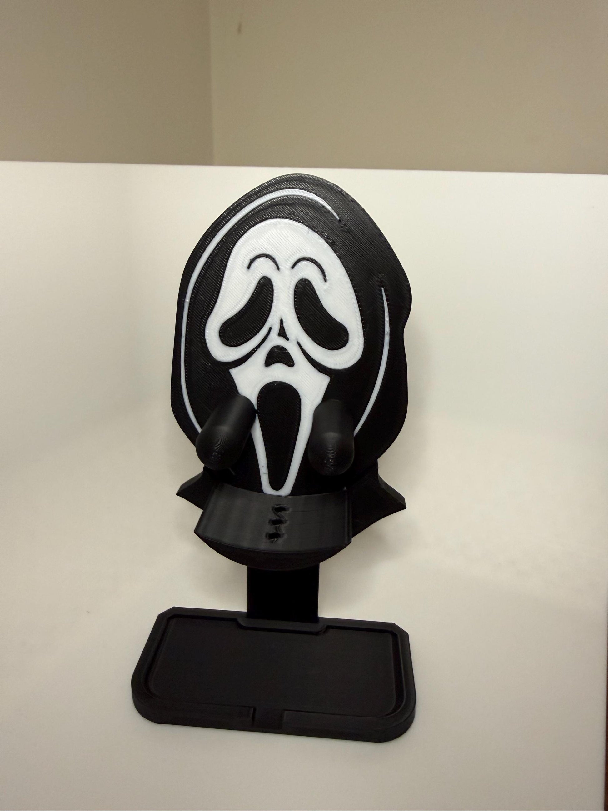 HoneyBunny3D Ghost Face Scrub Daddy holder displaying a spooky ghost face design for kitchen or bathroom organization.