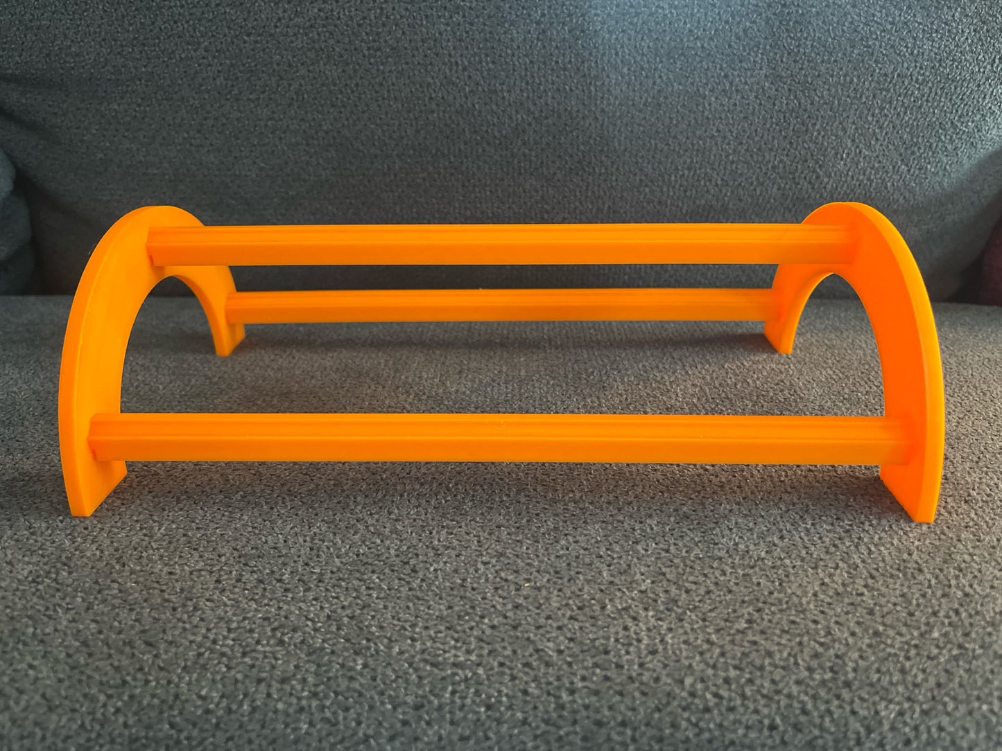 HoneyBunny3D Roost Bar for chicks, wooden poultry perch with smooth surface for small chickens to perch comfortably.